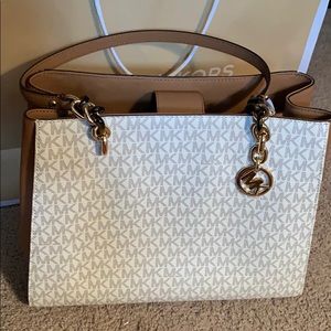 Authentic Michael Kors purse